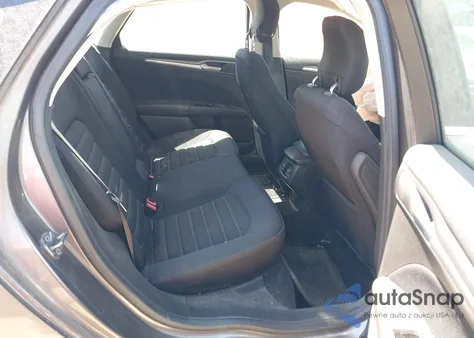 2013 Ford Fusion Se z USA, uszkodzony, nr VIN 3FA6P0H74DR131614